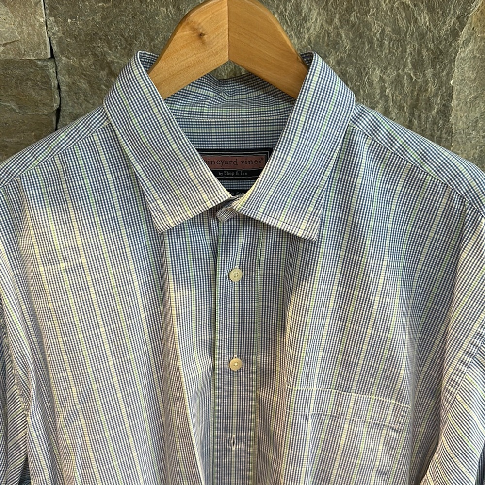 Vineyard Vines XL Button down shirt plaid check